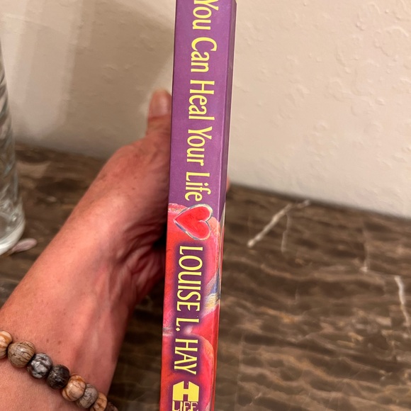 Louise Hay You Can Heal Your Life & The Power is within You, Lot of 2 books - Picture 6 of 14